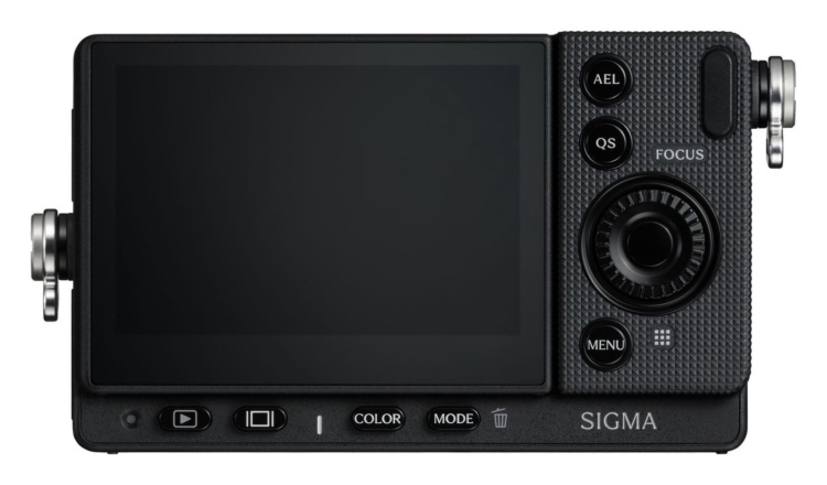 Sigma FP2 von hinten mit Monitor und Tasten