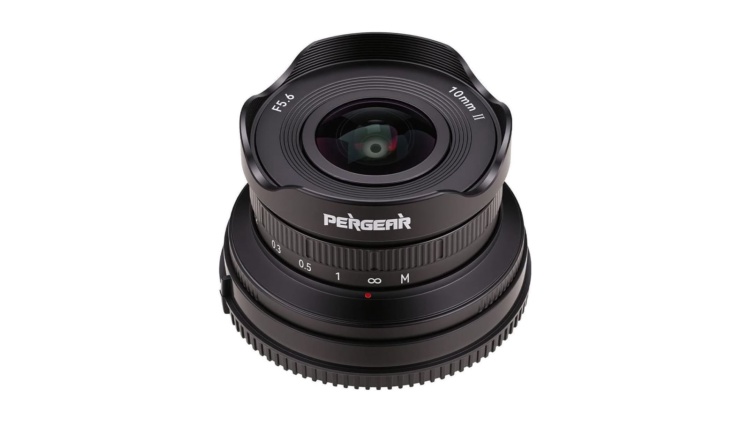 Pergear 10mm f/5.6 II: Metal Pancake Fisheye for $69